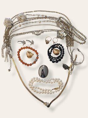 KEZIA - Vintage Jewelry Lot - 070